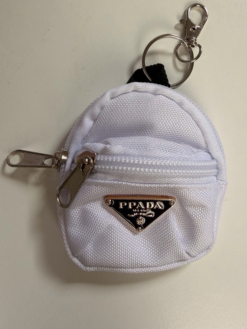 Mini Backpack Keychain/Bag Charm - Picture 1 of 4